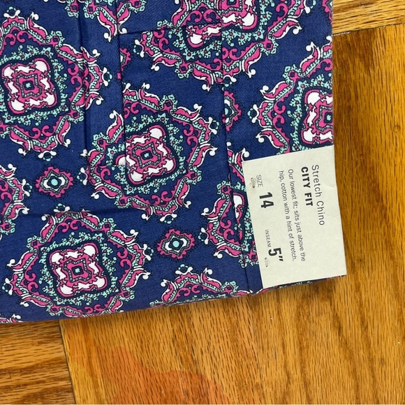 NWT J Crew medallion shorts patterned size 14 - Picture 4 of 4